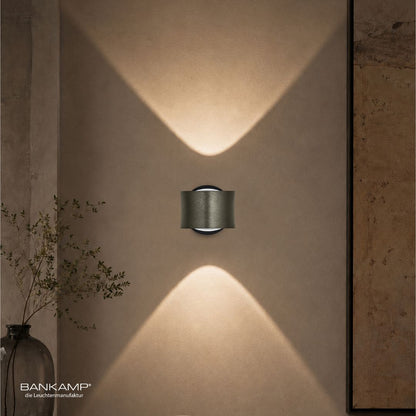 Bronze eloxiert, Bankamp-impulse-wandleuchte_Bronze eloxiert.jpg