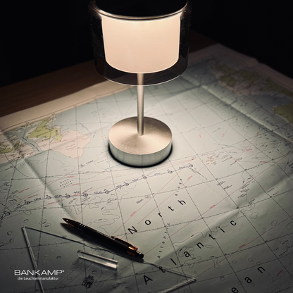 Alu matt, Bankamp-grand-tischleuchte_Alu matt.jpg