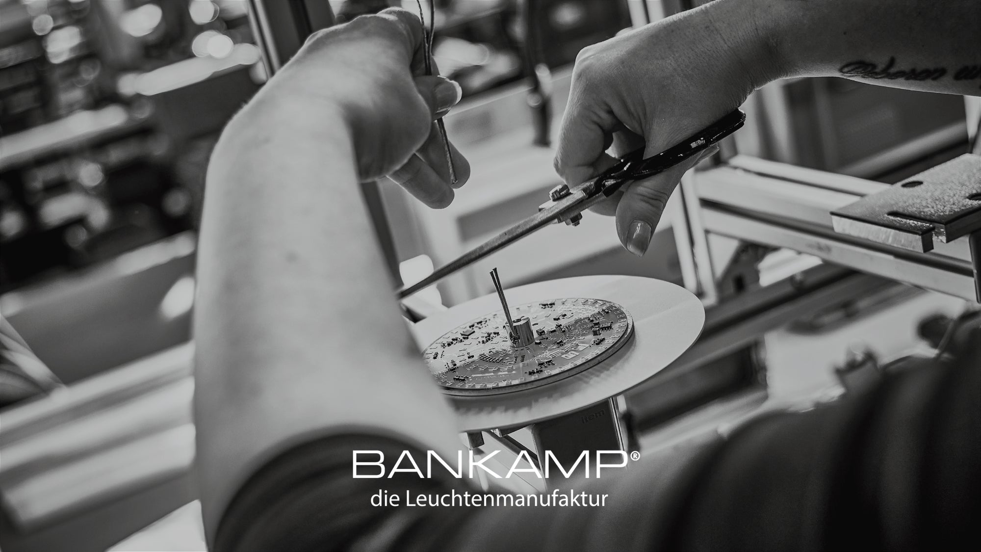 custom-slideshow-image-desktop-block_KWyiwN