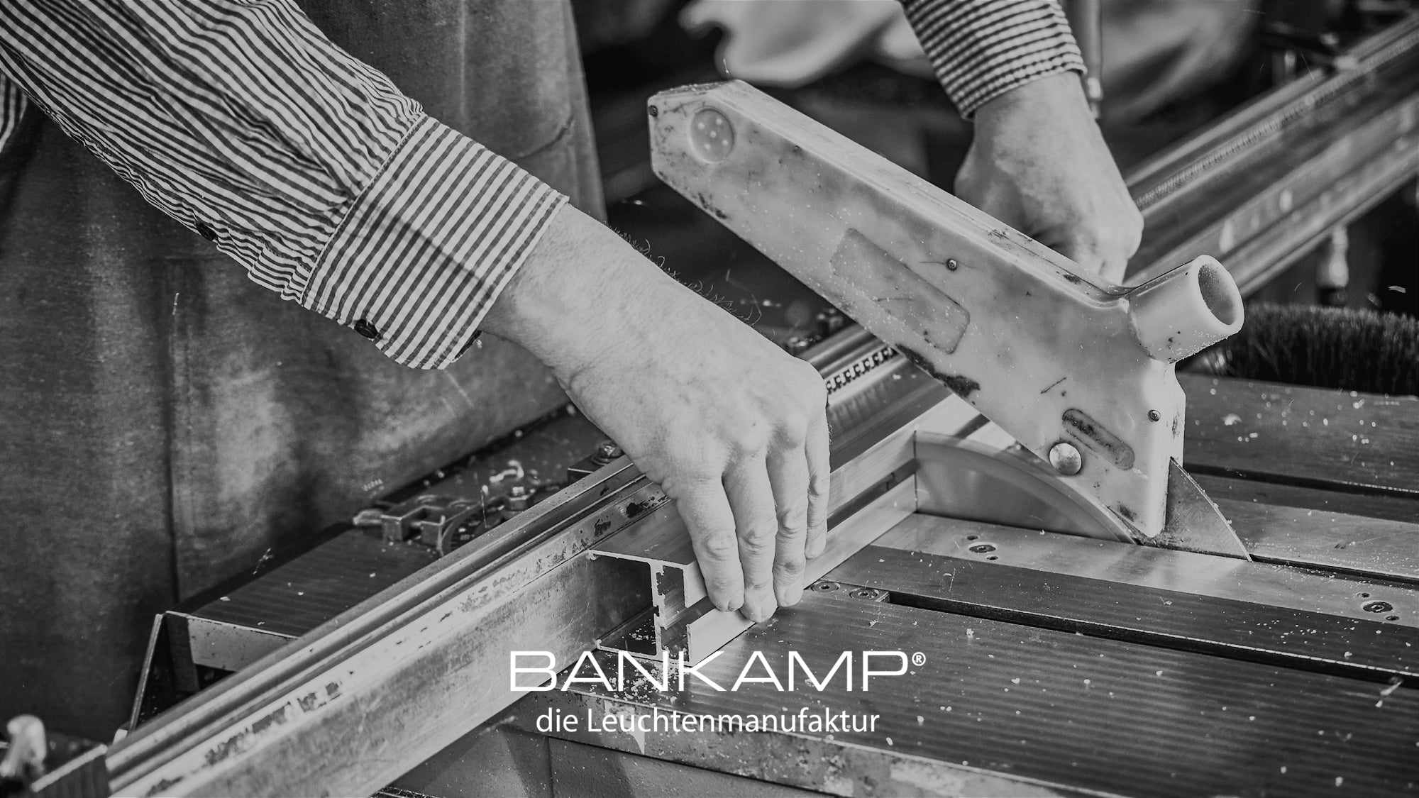 custom-slideshow-image-desktop-block_q693Jh