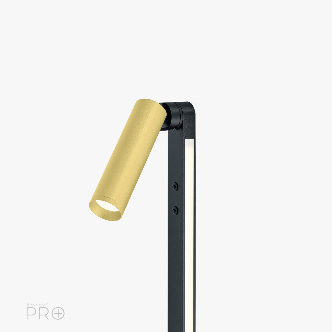 Messing matt mit blank abgesetzt, Fachhandel-spot-stehleuchte_Messing matt mit blank abgesetzt.jpg