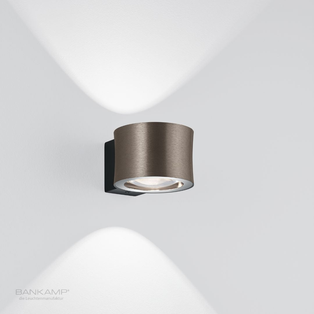 Bronze eloxiert, Bankamp-impulse-wandleuchte_Bronze eloxiert.jpg