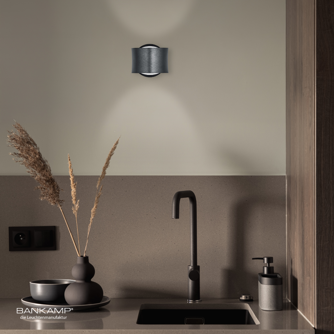 Anthrazit matt eloxiert, Bankamp-impulse-wandleuchte_Anthrazit matt eloxiert.jpg