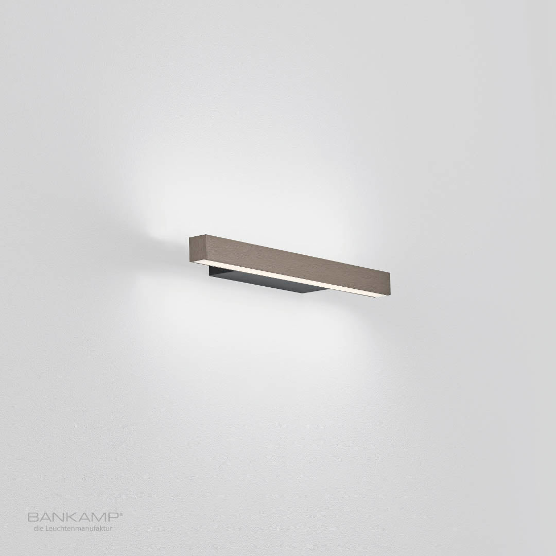 Bronze eloxiert, Bankamp-line-wandleuchte_Bronze eloxiert.jpg